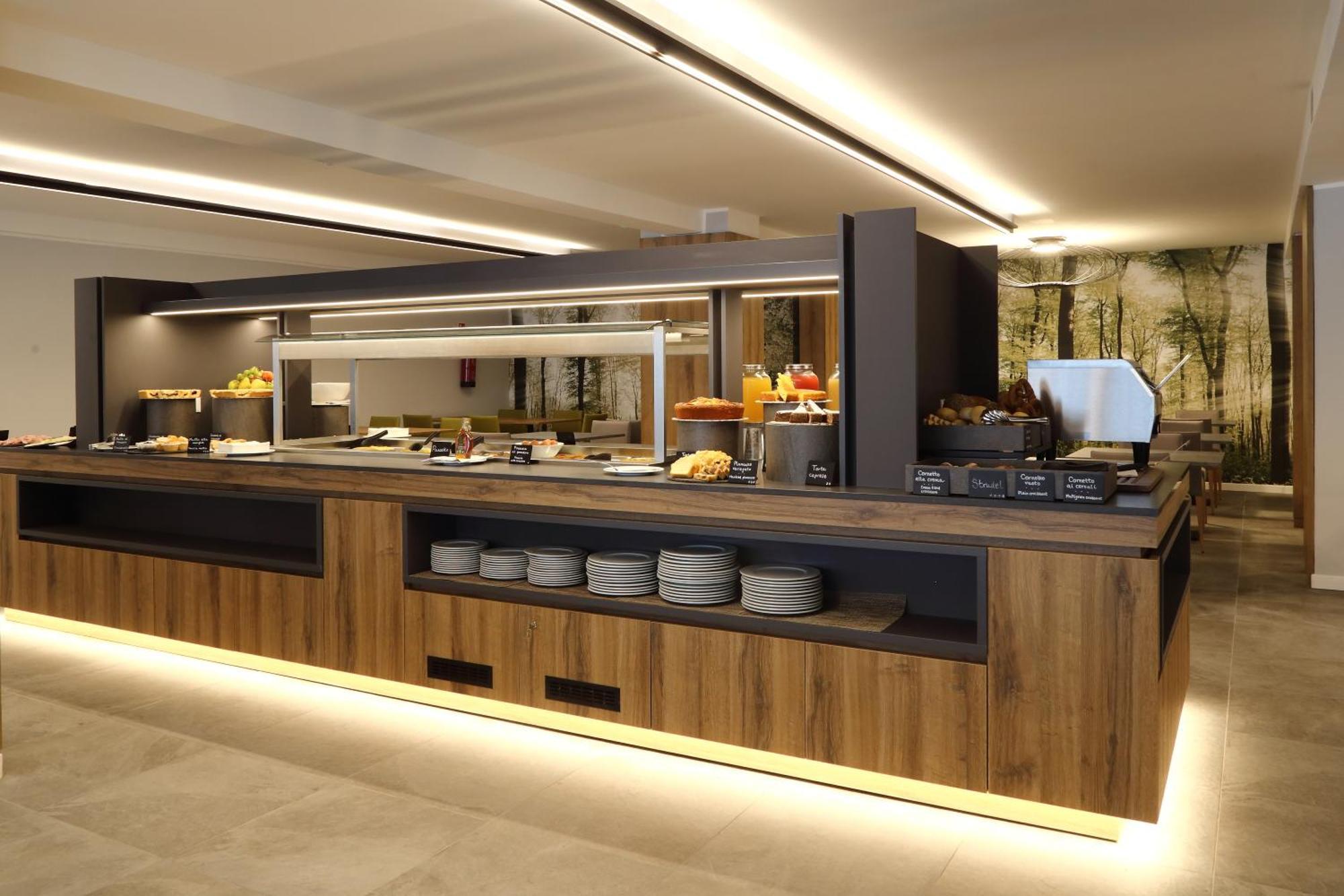 Hotel Annamaria 4*